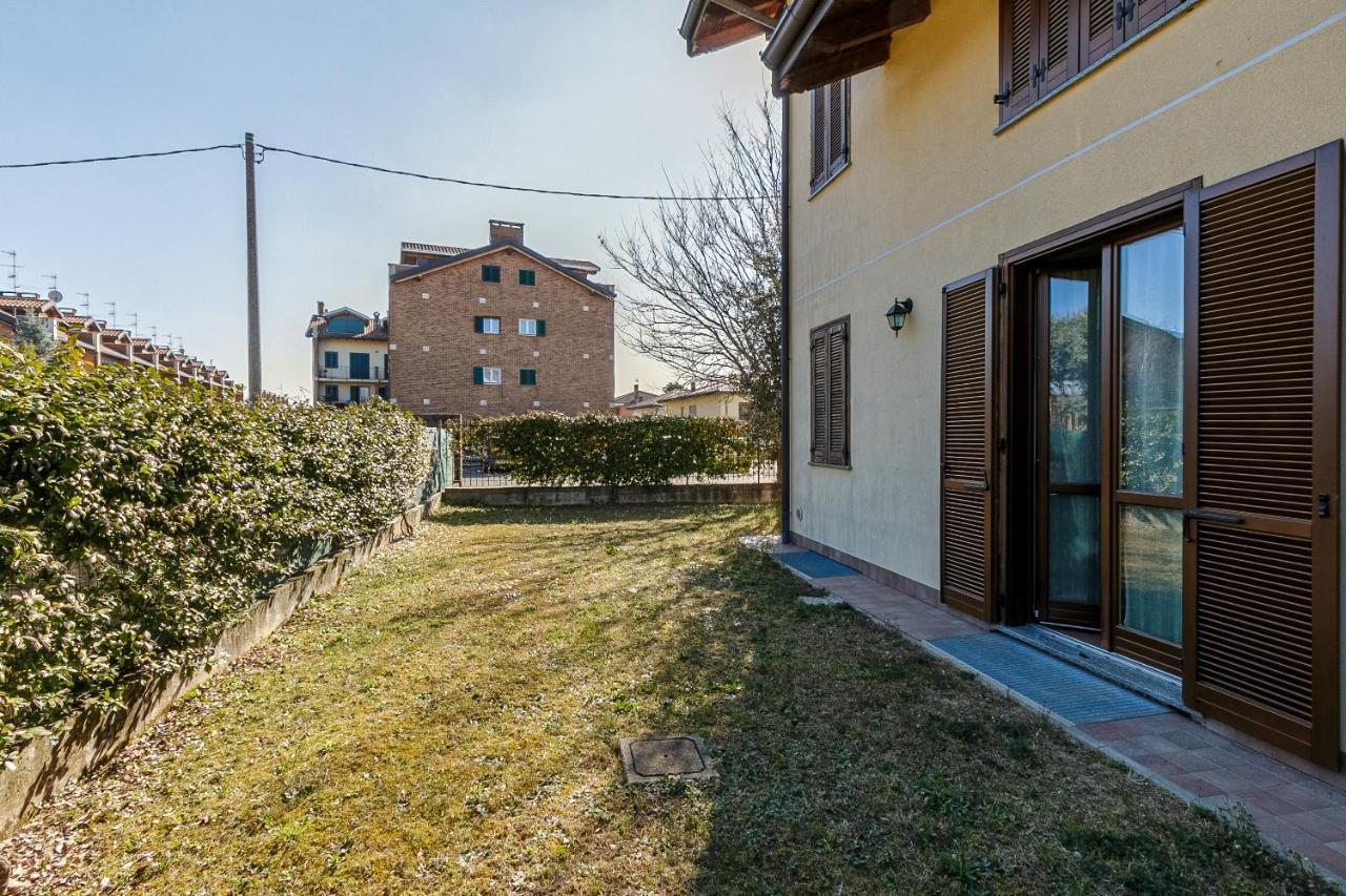 Le Quattro Stelle Villa Cardano Al Campo Buitenkant foto