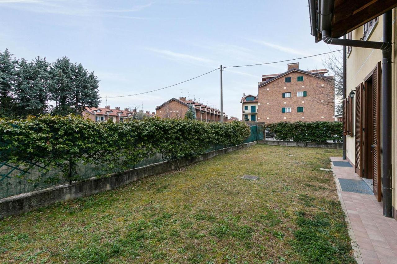 Le Quattro Stelle Villa Cardano Al Campo Buitenkant foto